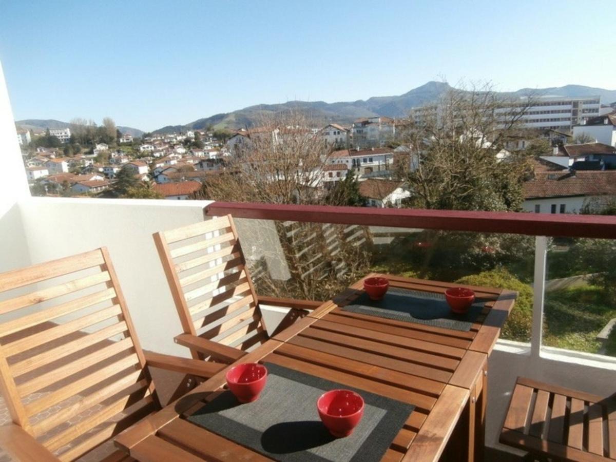 Joli Studio En Centre-Ville Avec Parking, Animaux Admis - Fr-1-2-304 Hendaye Buitenkant foto